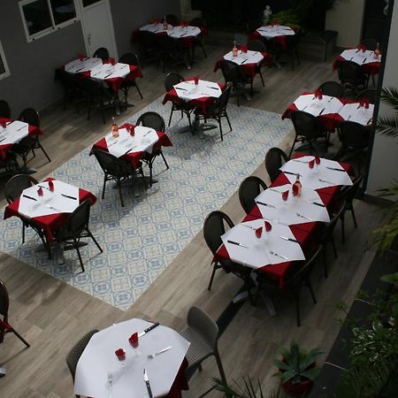 Hôtel Les Italiens Biscarrosse Exterior foto