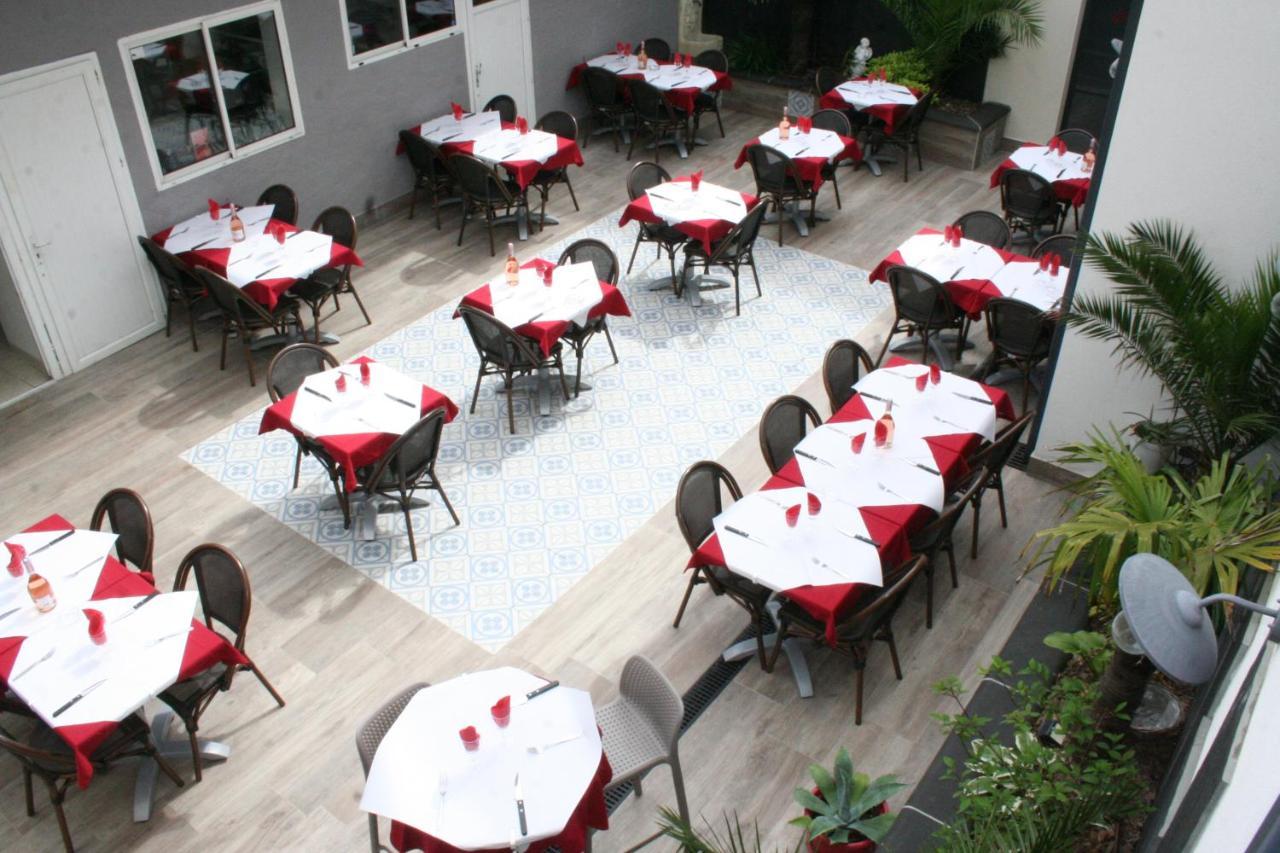 Hôtel Les Italiens Biscarrosse Exterior foto