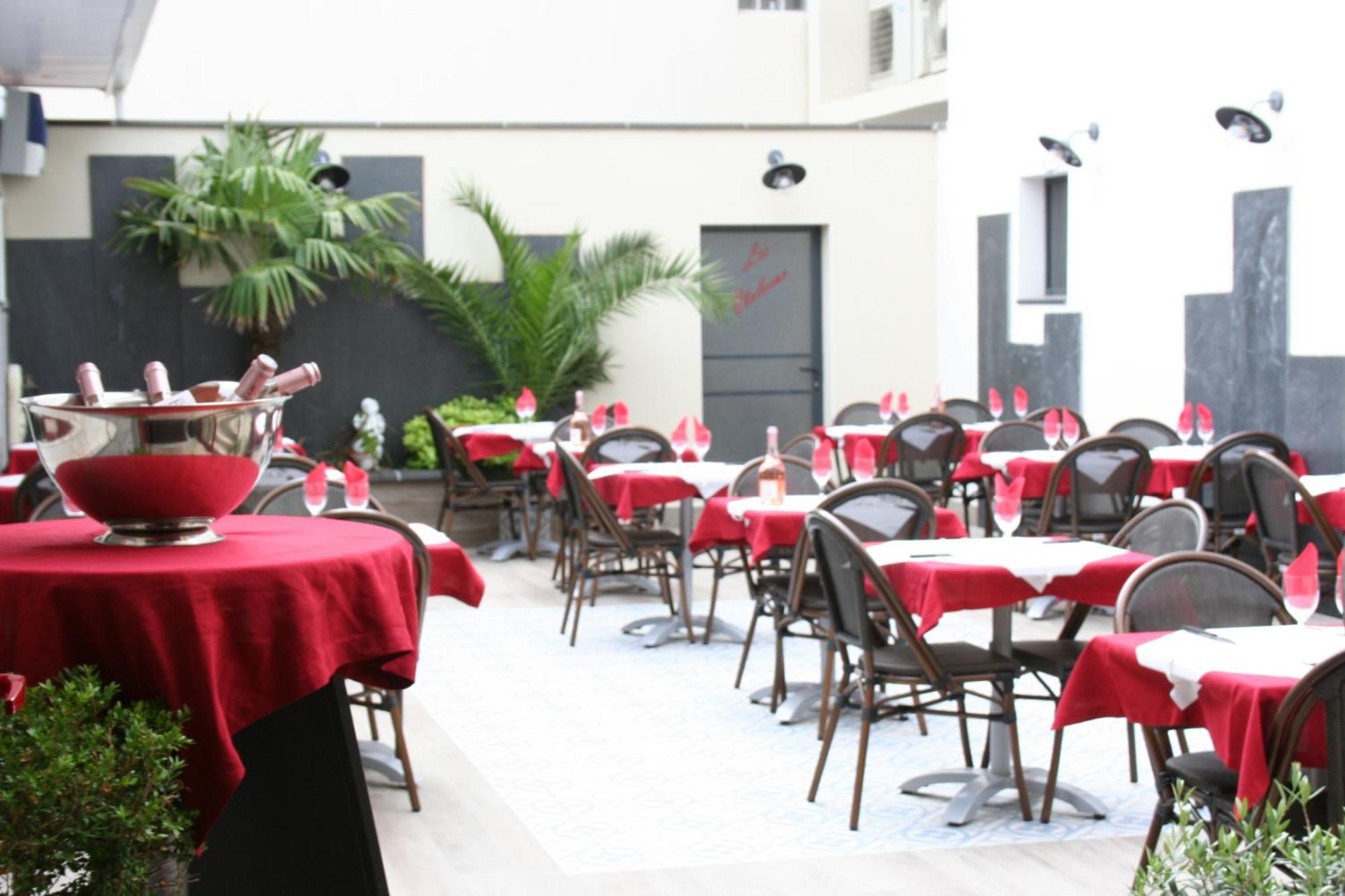 Hôtel Les Italiens Biscarrosse Exterior foto